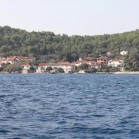 In With Sea View, Terrace, Air Conditioning, Wi-fi شقة