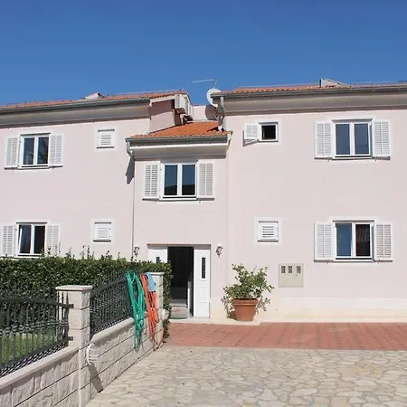 In With Sea View, Terrace, Air Conditioning, Wi-fi Apartment